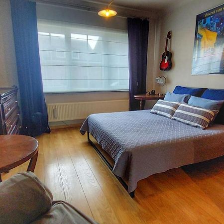 The White Door Appartement Aalst Buitenkant foto